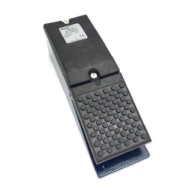 Steute GF 2O/2S RE Foot Switch with latch - 2NO + 2NC maintained contacts   